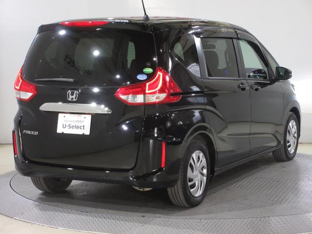 フリード Ｇ・ホンダセンシング　ワンオーナー　禁煙　１年保証　車検整備付　７人乗り　パナソニックメモリーナビ　フルセグＴＶ　ＢＴオーディオ接続　ＣＤ＆ＤＶＤ再生　リアカメラ　ＥＴＣ　両側パワースライドドア　ヒーター付ドアミラー（4枚目）