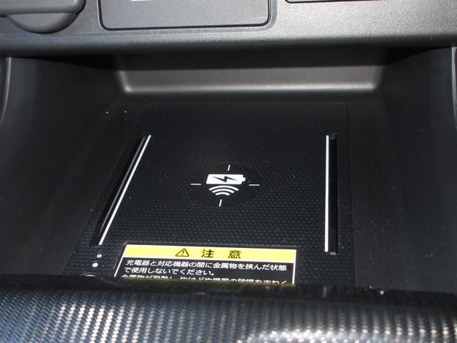 シビック ｅ：ＨＥＶ　ホンダセンシングホンダコネクトディスプレイＢｌｕｅｔｏｏｔｈＥＴＣＲカメラワンオーナー　盗難防止システム　クリアランスソナー　オートクルーズコントロール　地デジフルセグ　後カメラ　１オーナー車　記録簿（15枚目）