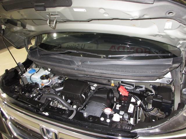 N-BOXカスタム EXターボ ワンオーナー 禁煙 1年保証 点検整備付 走行に支障無い修復歴有 8インチメモリーナビ BTオーディオ接続 CD&DVD再生 リアカメラ ETC2.0 前後録画タイプドラレコ 両側パワースライドドア(3枚目)