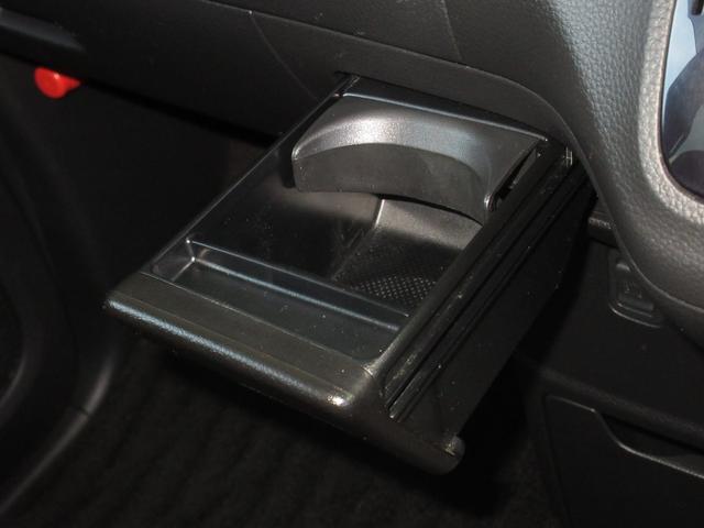 N-BOXカスタム Lターボ /4WD/ワンオーナー/センシング/電子パーキング/純正ナビ/Bluetooth/ETC/リアカメラ /両側電動スライドドア//追従機能付きクルーズコントロール/シートヒーター/純正15インチアルミ/(17枚目)