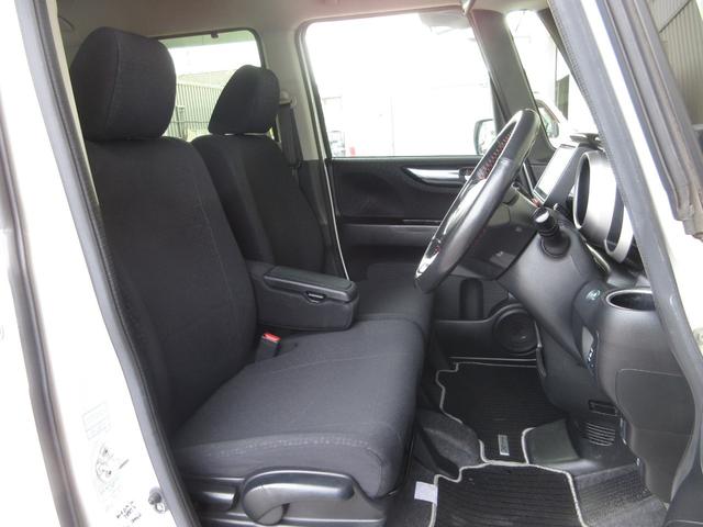 Ｎ－ＢＯＸカスタム ＧＳＳブラックスタイルパッケージ　１年保証（距離無制限）　禁煙車　純正８インチメモリーナビ　Ｂｌｕｅｔｏｏｔｈ　ドラレコ　バックカメラ　前席シートヒーター　ＣＤ　ＤＶＤ　両側電動スライドドア　ワンオーナー　左右パワースライド　ナビＴＶ（9枚目）