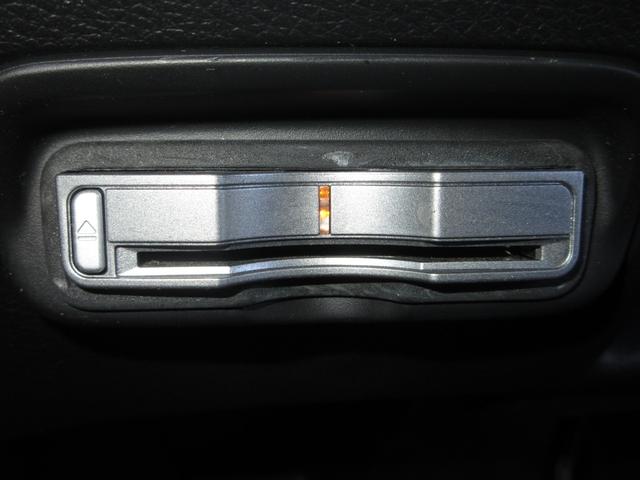 ヴェゼル ハイブリッドZ ホンダセンシング純正メモリーナビBluetoothドラレコETCRカメラワンオーナー スマキー LEDランプ 禁煙 ETC付 USB 整備記録簿 シ-トヒ-タ- サイドカーテンエアバック VSA(9枚目)