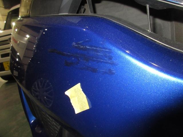 フィット 13G・Fパッケージ この車両は未加修現状販売「そのまんま車」になります。傷や凹み・内装を現状にて展示しております。詳しくはスタッフにお問い合わせください。ナビ バックカメラ ワンオーナー 禁煙車 当社点検パック実施済(5枚目)