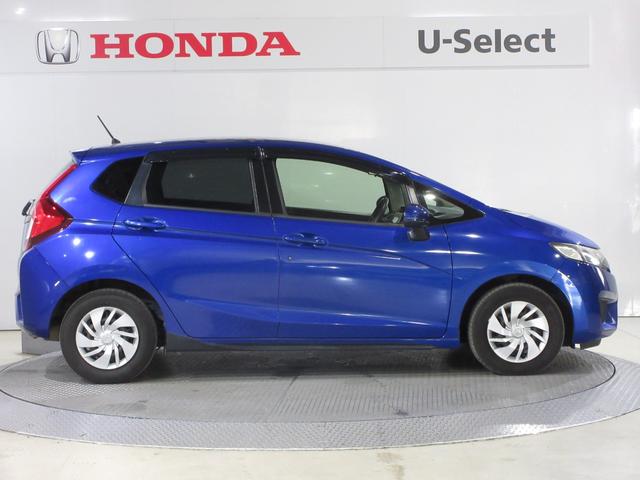フィット 13G・Fパッケージ この車両は未加修現状販売「そのまんま車」になります。傷や凹み・内装を現状にて展示しております。詳しくはスタッフにお問い合わせください。ナビ バックカメラ ワンオーナー 禁煙車 当社点検パック実施済(13枚目)