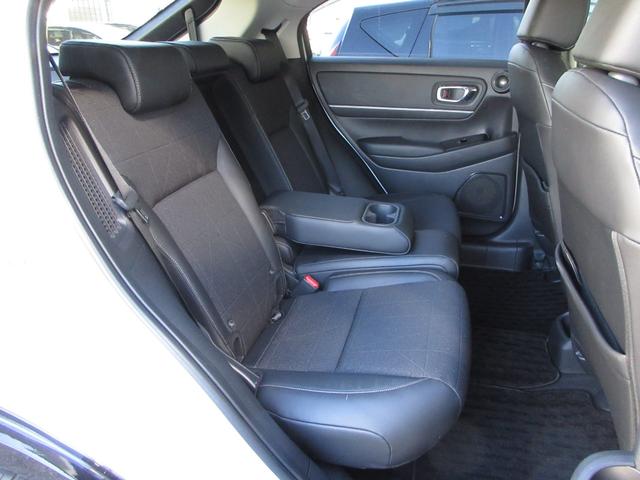 ヴェゼル e:HEVZ ホンダセンシングホンダコネクトディスプレイBluetoothETCRカメラワンオーナー 衝突回避支援ブレーキ機能 パノラミックビューモニター 1オナ スマキ フルオートエアコン エアバッグ 記録簿付(18枚目)