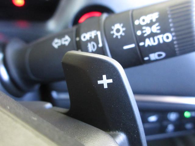 ヴェゼル e:HEVZ 1年保証(走行距離無制限) 禁煙車 2024年製タイヤ コネクトディスプレイ ドラレコ 障害物センサー 障害物センサー オートハイビーム フルセグ USBポート 減速セレクター1オーナー ETC2.0(16枚目)