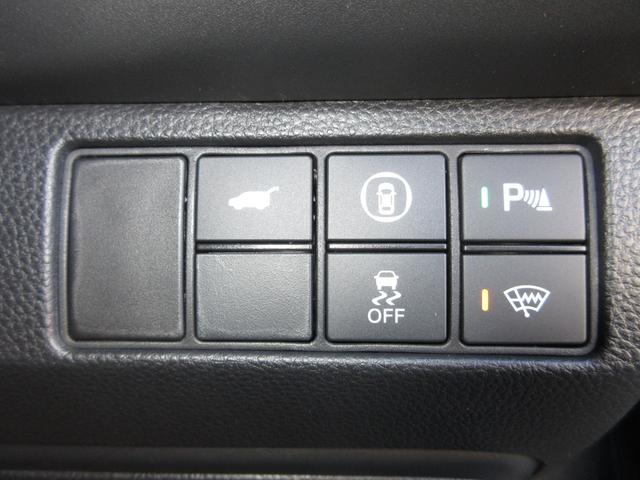 ヴェゼル e:HEVZ 1年保証(走行距離無制限) 禁煙車 2024年製タイヤ コネクトディスプレイ ドラレコ 障害物センサー 障害物センサー オートハイビーム フルセグ USBポート 減速セレクター1オーナー ETC2.0(17枚目)