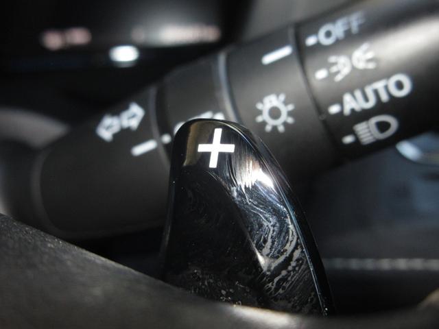 ヴェゼル ハイブリッドRS・ホンダセンシング 禁煙車 ワンオーナー 純正8インチメモリーナビ Bluetooth ETC リアカメラ LEDヘッドライト フォグライト シートヒーター フルオートエアコン ホンダセンシング 18インチアルミホイール(13枚目)