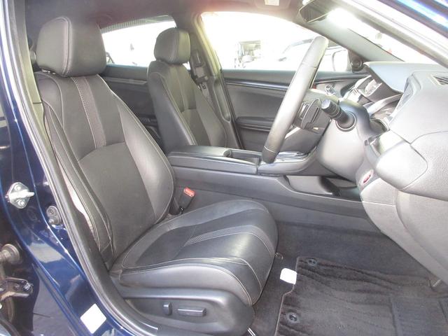 シビック ハッチバック ホンダセンシング純正メモリーナビBluetoothドラレコETCRカメラワンオーナー 追突軽減ブレーキ 盗難防止装置 本革シート 1オーナー Bモニター 整備記録簿 横滑防止 シートヒーター付き(16枚目)