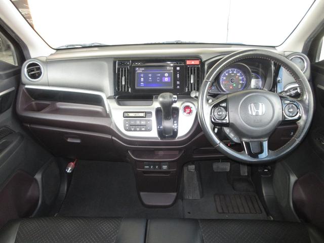 Ｎ－ＷＧＮカスタム Ｇ・ターボパッケージ　純正ディスプレイオーディオＢｌｕｅｔｏｏｔｈＥＴＣＲカメラ　横滑り防止システム　追突被害軽減ブレーキ　ＥＣＯＮモード　ＷＳＲＳ　イモビ　ＵＳＢ入力　サイドエアバッグ　オートクルーズ　メンテナンスノート（8枚目）