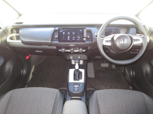 フィット ホーム　ホンダセンシング純正９インチメモリーナビＢｌｕｅｔｏｏｔｈドラレコＲカメラＥＴＣワンオーナー　衝突軽減　リアカメラ　ソナー　ＵＳＢ接続　ＡＡＣ　横滑り防止機能　サイドエアバック　ワンオーナー車　禁煙車（10枚目）
