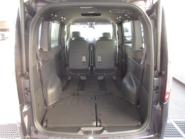 ステップワゴン eHEVスパーダプレミアムラインブラックエディション 禁煙車ホンダセンシング純正11.4インチコネクトナビBluetoothドラレコETCRカメラワンオーナー マルチビューカメラ オットマン パワーテールゲート(22枚目)