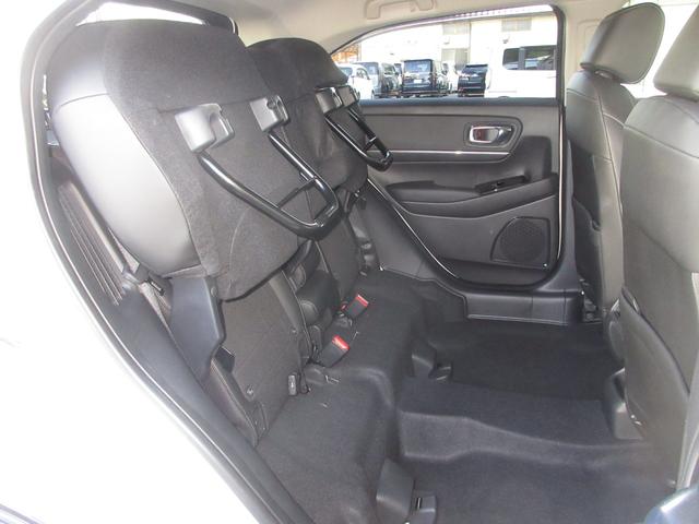 ヴェゼル e:HEVZ ホンダセンシング純正9インチメモリーナビBluetoothRカメラワンオーナー 衝突回避支援ブレーキ機能 1オナ スマキ Pトランク フルオートエアコン エアバッグ 両席エアバック 記録簿付 ソナー(16枚目)