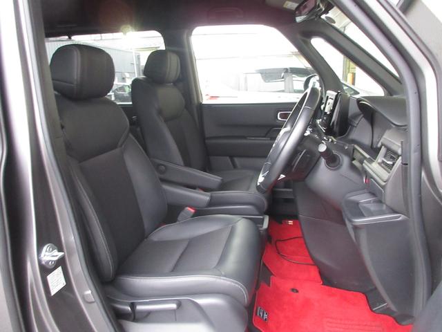 ステップワゴン ｅ：ＨＥＶスパーダ　ホンダセンシングパナソニック１０インチＳＤナビＢｌｕｅｔｏｏｔｈドラレコＥＴＣＲカメラワンオーナー　１オーナー　デュアルエアコン　フルオートエアコン　ＥＳＣ　シートヒータ　オートライト　キーフリー（18枚目）