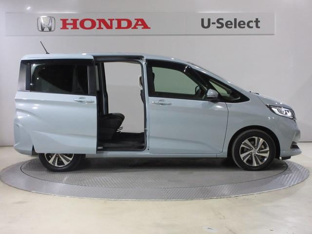 フリードハイブリッド ハイブリッド・Ｇ　純正９インチメモリーナビＢｌｕｅｔｏｏｔｈドラレコＥＴＣＲカメラワンオーナー　両電動ドア　サイドエアバック　クルコン　スマキー　パワーステアリング　オートライト　ＬＥＤライト　フルセグＴＶ　ＥＴＣ付（10枚目）