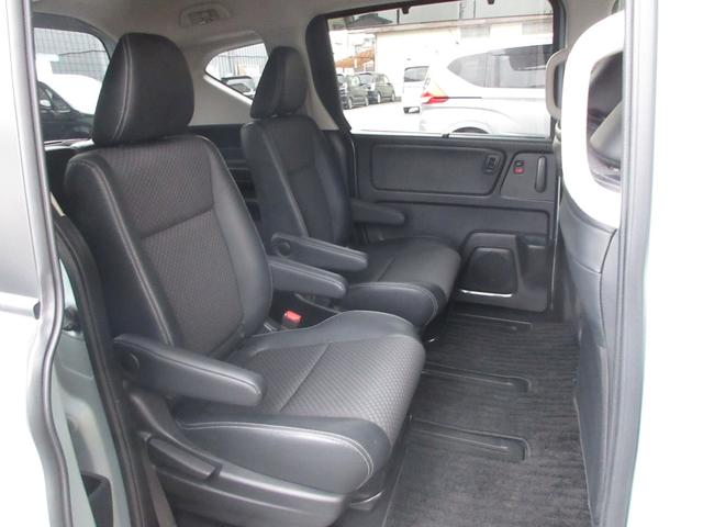 フリードハイブリッド ハイブリッド・Ｇ　純正９インチメモリーナビＢｌｕｅｔｏｏｔｈドラレコＥＴＣＲカメラワンオーナー　両電動ドア　サイドエアバック　クルコン　スマキー　パワーステアリング　オートライト　ＬＥＤライト　フルセグＴＶ　ＥＴＣ付（17枚目）