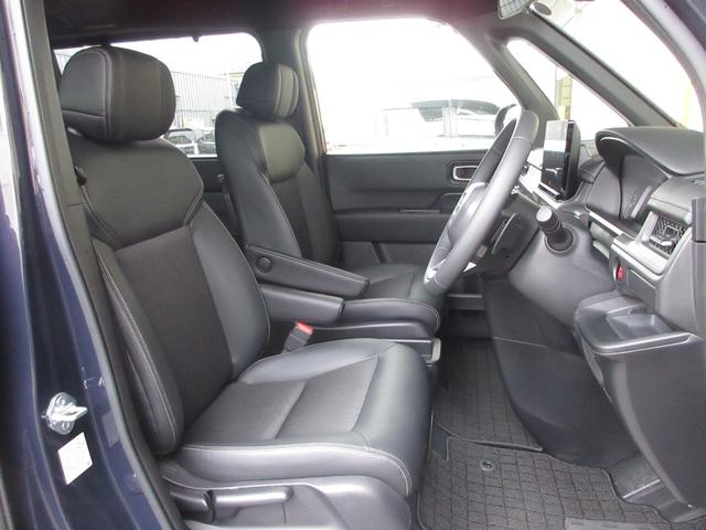 ステップワゴン ｅ：ＨＥＶスパーダ　禁煙車ホンダセンシング純正１１．４インチコネクトナビＢｌｕｅｔｏｏｔｈドラレコＥＴＣＲカメラワンオーナー　１オーナー　マルチカメラ　デュアルエアコン　フルオートエアコン　ＥＳＣ　シートヒータ　イモビ（17枚目）