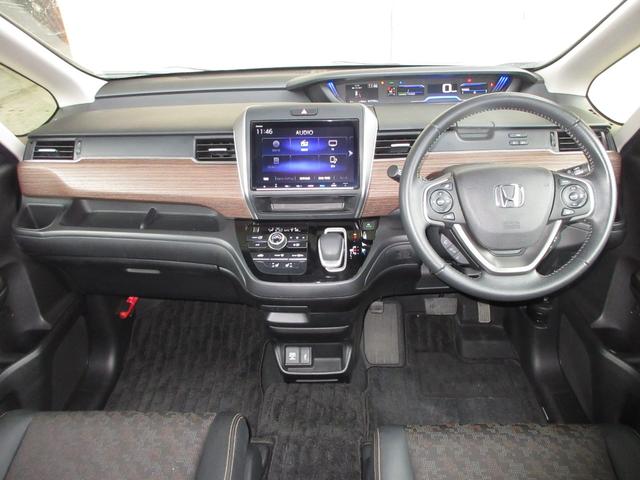 フリードハイブリッド ハイブリッド・クロスターホンダセンシング　純正９インチメモリーナビＢｌｕｅｔｏｏｔｈドラレコＥＴＣＲカメラワンオーナー　両側Ｐスライドドア　ＵＳＢ　オートクルーズコントロール　禁煙　記録簿　ワンオ－ナ－　ＤＶＤ再生可能　ＬＥＤライト　ＡＢＳ（8枚目）