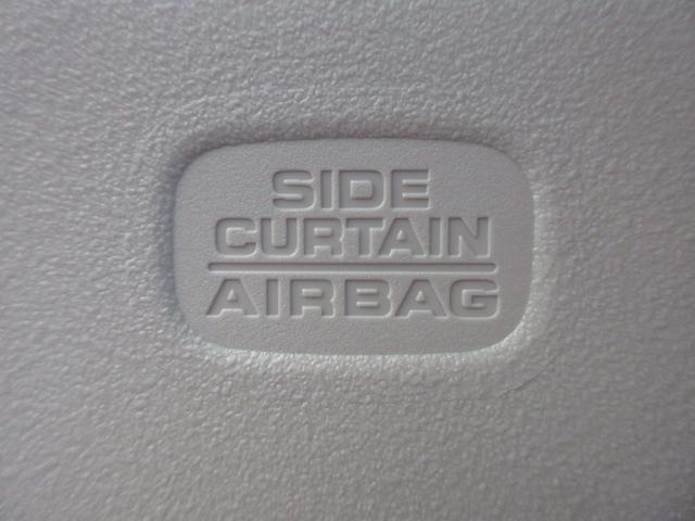 フリードハイブリッド ハイブリッド・クロスターホンダセンシング　純正９インチメモリーナビＢｌｕｅｔｏｏｔｈドラレコＥＴＣＲカメラワンオーナー　両側Ｐスライドドア　ＵＳＢ　オートクルーズコントロール　禁煙　記録簿　ワンオ－ナ－　ＤＶＤ再生可能　ＬＥＤライト　ＡＢＳ（12枚目）