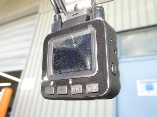 コペン ローブ　純正ＳＤナビＢｌｕｅｔｏｏｔｈドラレコＥＴＣＲカメラ　助手席エアバッグ　地デジテレビ　イモビライザー　ナビ＆ＴＶ　Ｂモニター　インテリジェントキー　ＤＶＤオーディオ　ターボ車　キーフリー　シートヒータ（5枚目）