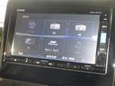 ナビゲーションはギャザズメモリーナビ（ＶＸＭ－１８５ＶＦｉ）を装着しております。ＡＭ、ＦＭ、ＣＤ、ＤＶＤ再生、音楽録音再生、フルセグＴＶがご使用いただけます。初めて訪れた場所でも安心ですね！