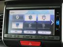 ナビゲーションはギャザズメモリーナビ(VXM-174VFi)を装着しております。AM、FM、CD、DVD再生、Bluetooth、フルセグTVがご使用いただけます。