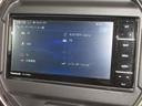 ナビゲーションはパナソニックメモリーナビ(CN-FZ786W)を装着しております。AM、FM、CD、DVD再生、Bluetooth、フルセグTVがご使用いただけます。初めて訪れた場所でも安心ですね!