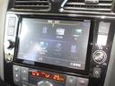 ナビゲーションは日産純正8インチメモリーナビ(MM515D-L)を装着しております。AM、FM、CD、DVD再生、Bluetooth、音楽録音再生、フルセグTVがご使用いただけます。