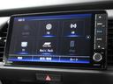 フィット ｅ：ＨＥＶＲＳ　禁煙車ホンダセンシング純正９インチメモリーナビＢｌｕｅｔｏｏｔｈドラレコＥＴＣＲカメラワンオーナー　エアバッグ　ナビ＆ＴＶ　パワーウィンドウ　助手席エアバッグ　Ｄレコ　フルセグテレビ　ＥＴＣ装備（2枚目）