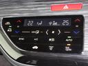 操作部に静電式タッチパネルを採用したフルオート・エアコンディショナー。Ｈｏｎｄａインターナビ同様、スマートフォン感覚の直感操作を実現しています。