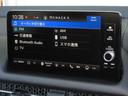 ナビゲーションはホンダコネクトディスプレイを装着しております。AM、FM、Bluetooth、フルセグTVがご使用いただけます。初めて訪れた場所でも道に迷わず安心ですね!