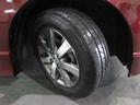 タイヤはブリヂストンプレイズ2020年製がついています。そして足元を精悍に引き締めるホンダ純正15インチアルミホイール、おしゃれは足元から、カッコイイですね!
