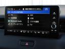 ナビゲーションはホンダコネクトディスプレイを装着しております。AM、FM、Bluetooth、フルセグTVがご使用いただけます。初めて訪れた場所でも道に迷わず安心ですね!