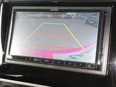 バックをするとき自動でリアの様子が映る『リアカメラ』付き！ナビ画面で確認しながらバックができますから安心ですね。でも、目視も大切ですよ！安全第一でお願いします！ 5