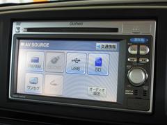 ナビゲーションはギャザズメモリーナビ（ＶＸＭ−１２８ＶＳ）を装着しております。ＡＭ、ＦＭ、ＣＤ、ＤＶＤ再生、ワンセグＴＶがご使用いただけます。 4