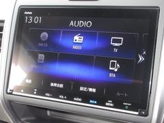 ナビゲーションはギャザズ９インチメモリーナビ（ＶＸＭ−１９７ＶＦＮｉ）を装着しております。ＡＭ、ＦＭ、ＣＤ、ＤＶＤ再生、Ｂｌｕｅｔｏｏｔｈ、音楽録音再生、フルセグＴＶがご使用いただけます。 2