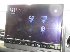 ナビゲーションはギャザズ９インチメモリーナビ（ＬＸＵ−２３７ＮＢｉ）を装着しております。ＡＭ、ＦＭ、ＣＤ、ＤＶＤ再生、Ｂｌｕｅｔｏｏｔｈ、音楽録音再生、フルセグＴＶがご使用いただけます。 6