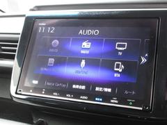 ナビゲーションはギャザズメモリーナビ（ＶＸＭ−２０７ＶＦＮｉ）を装着しております。ＡＭ、ＦＭ、ＣＤ、ＤＶＤ再生、Ｂｌｕｅｔｏｏｔｈ、音楽録音再生、フルセグＴＶがご使用いただけます。 4