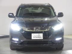 ハロゲンより明るく、より遠くまでさらなる安心感のあるＬＥＤヘッドライトを採用。照射軸の上下方向を自動調整するオートレベリング機構、点灯忘れも防止できるオートライトコントロール機構付きです。 5