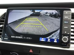 バックをするとき自動でリアの様子が映る『リアカメラ』付き！　ナビ画面で確認しながらバックができますから安心ですね。でも、目視も大切ですよ！安全第一でお願いします！ 4