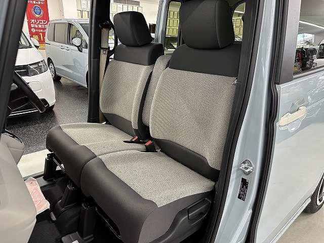 Ｎ－ＢＯＸ ファッションスタイル　車検令和９年１０月迄　走行３ｋｍ　届出済み未使用車　ナビ装着用スペシャルＰＫＧ　左パワースライドドア　ホンダセンシング　キーフリー　Ｐスタート　ＬＥＤヘッドライト　ブレーキホールド　ショールーム内保管（7枚目）