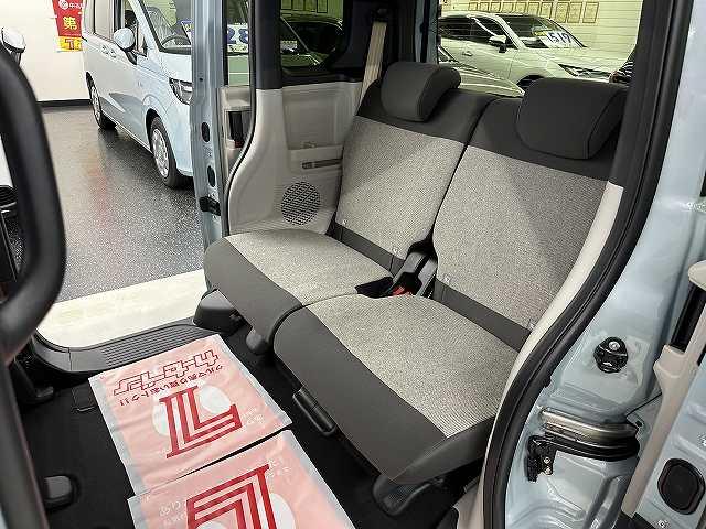 Ｎ－ＢＯＸ ファッションスタイル　車検令和９年１０月迄　走行３ｋｍ　届出済み未使用車　ナビ装着用スペシャルＰＫＧ　左パワースライドドア　ホンダセンシング　キーフリー　Ｐスタート　ＬＥＤヘッドライト　ブレーキホールド　ショールーム内保管（8枚目）