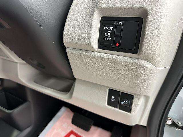 Ｎ－ＢＯＸ ファッションスタイル　車検令和９年１０月迄　走行３ｋｍ　届出済み未使用車　ナビ装着用スペシャルＰＫＧ　左パワースライドドア　ホンダセンシング　キーフリー　Ｐスタート　ＬＥＤヘッドライト　ブレーキホールド　ショールーム内保管（36枚目）