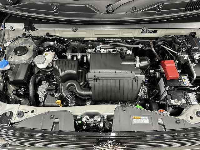ハスラー タフワイルド　走行５キロ　車検令和９年１１月　屋内保管　純正９インチ全方位モニタ付きナビＴＶ　フロアマット　シートヒーター　キーフリ　Ｐスタート　クリアランスソナー　ＬＥＤヘッドライト　フォグ　衝突被害軽減ブレーキ（12枚目）