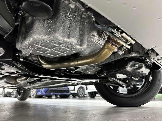 ハスラー タフワイルド　走行５キロ　車検令和９年１１月　屋内保管　純正９インチ全方位モニタ付きナビＴＶ　フロアマット　シートヒーター　キーフリ　Ｐスタート　クリアランスソナー　ＬＥＤヘッドライト　フォグ　衝突被害軽減ブレーキ（17枚目）