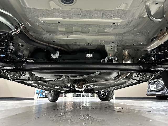 ハスラー タフワイルド　走行５キロ　車検令和９年１１月　屋内保管　純正９インチ全方位モニタ付きナビＴＶ　フロアマット　シートヒーター　キーフリ　Ｐスタート　クリアランスソナー　ＬＥＤヘッドライト　フォグ　衝突被害軽減ブレーキ（18枚目）