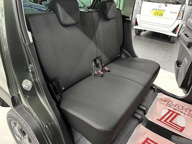 ハスラー タフワイルド　走行５キロ　車検令和９年１１月　屋内保管　純正９インチ全方位モニタ付きナビＴＶ　フロアマット　シートヒーター　キーフリ　Ｐスタート　クリアランスソナー　ＬＥＤヘッドライト　フォグ　衝突被害軽減ブレーキ（48枚目）