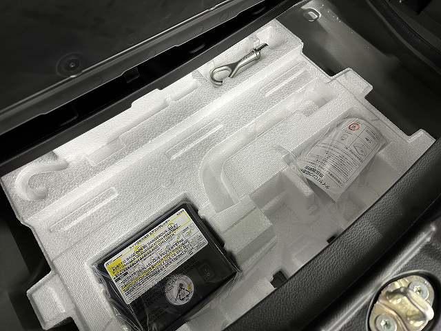 ハスラー タフワイルド　走行５キロ　車検令和９年１１月　屋内保管　純正９インチ全方位モニタ付きナビＴＶ　フロアマット　シートヒーター　キーフリ　Ｐスタート　クリアランスソナー　ＬＥＤヘッドライト　フォグ　衝突被害軽減ブレーキ（55枚目）
