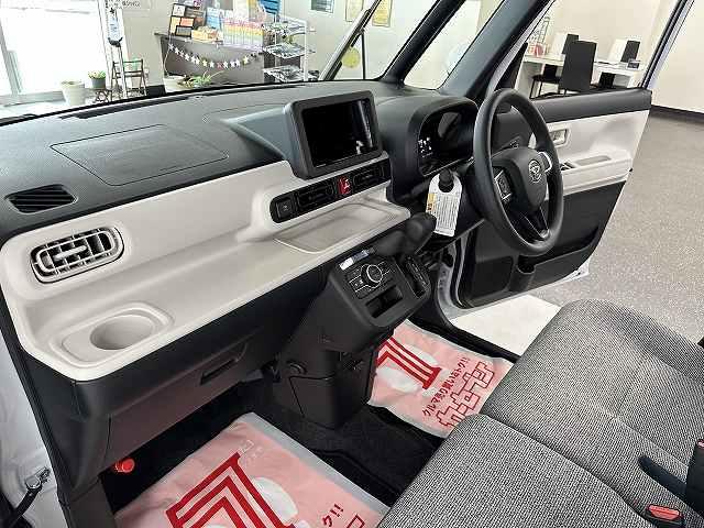 ムーヴキャンバス ストライプスＸ　届出済み未使用車　屋内保管　純正ナビ装着用ＵＰグレードＰＫＧ　両側パワースライドドア　オートライト　Ｐスタート　キーフリ　走行６キロ　車検令和１０年５月　純正フロアマット＆ドアバイザー＆ＵＳＢチャージ（39枚目）