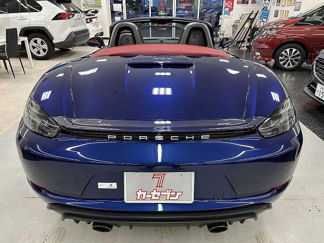 ７１８ボクスター ７１８ボクスターＧＴＳ　４．０　ユーザー買取　ディーラー車　禁煙　１オナ車　純正ナビ　バックカメラ　ＥＴＣ２．０　ボルドーレッドレザーシート＆エンボス加工ヘッドレスト＆シートヒータ　電動可倒式ドアミラ　キセノンヘッドライトＰＤＬＳ付（15枚目）